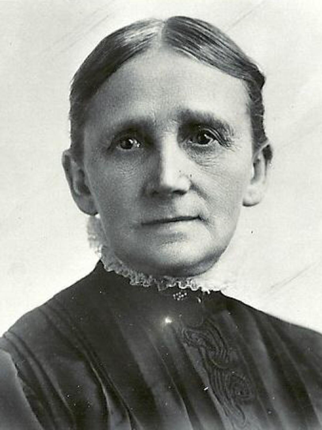 Laura Christina Petra Lund (1843 - 1913) Profile
